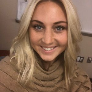 Meet your Posher, Leah